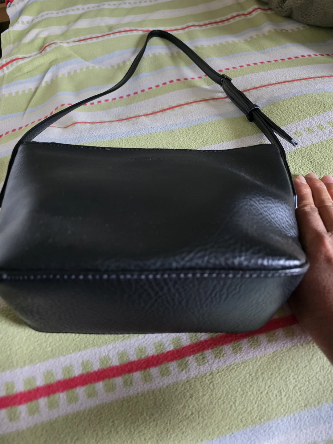 Matt & Nat Black Faux Leather Shoulder Bag - photo 2