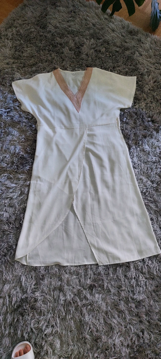 White V-Neck Dress with Lace Trim - photo 2