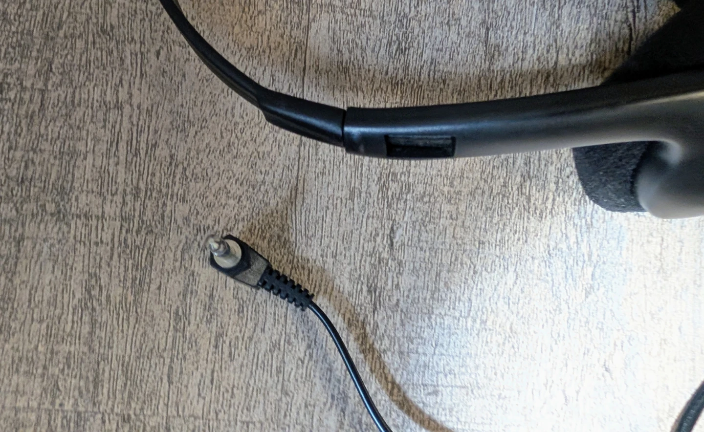 Sanyo On-Ear Headphones - photo 3