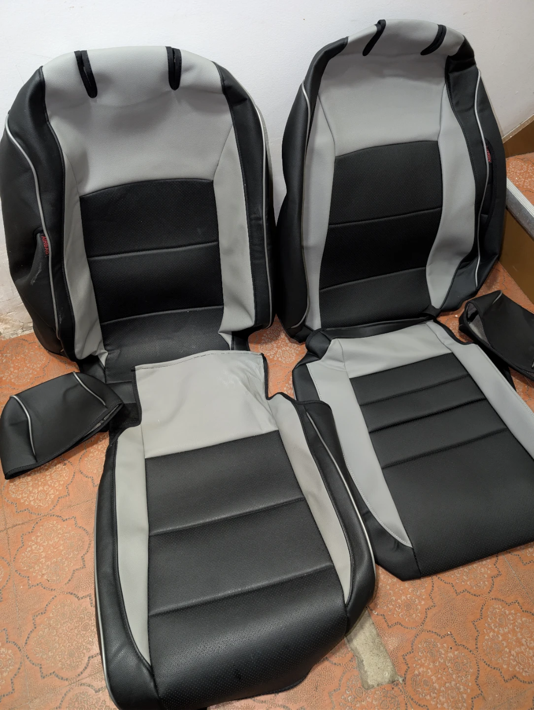 Full set of car seat covers 2023-2024 CRV Black/Gray