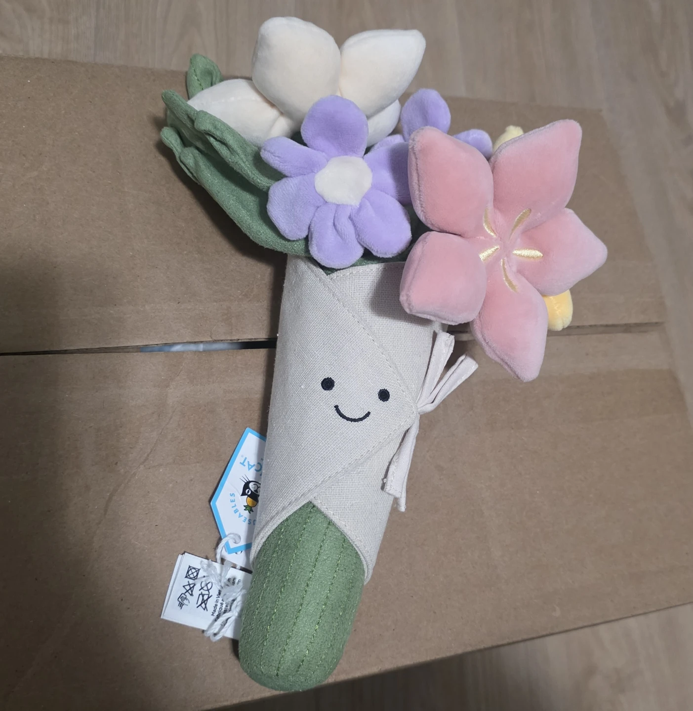 Jellycat Amuseables Bouquet of Flowers BNWT