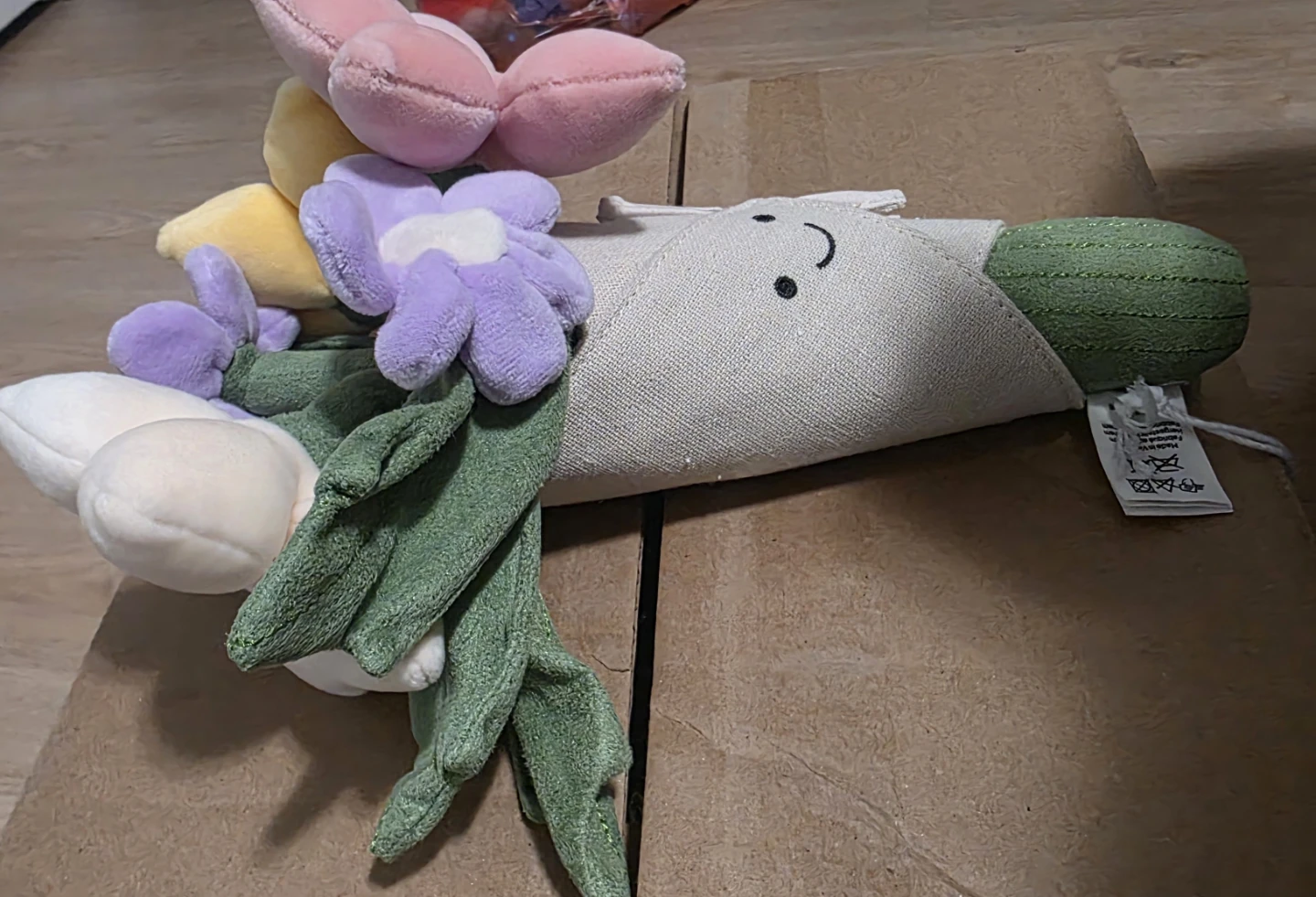 Jellycat Amuseables Bouquet of Flowers BNWT - photo 2