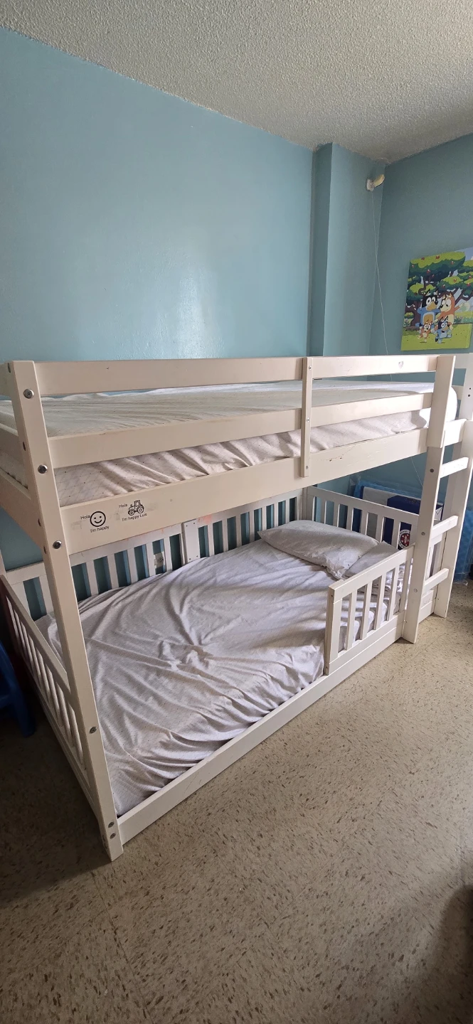 Cama doble para niños y coche