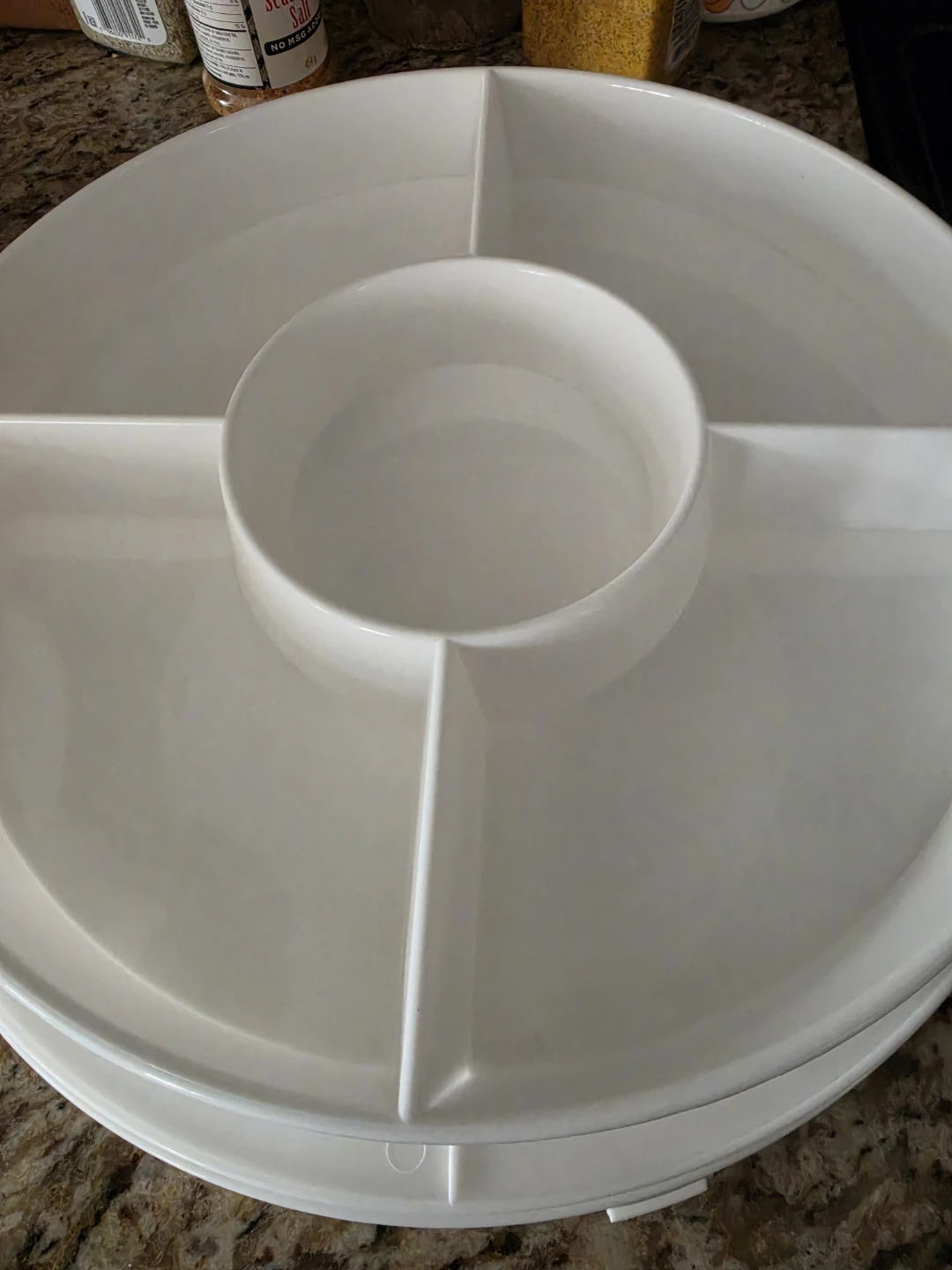 Chefables Round Divided Serving Platter with Lid - photo 2