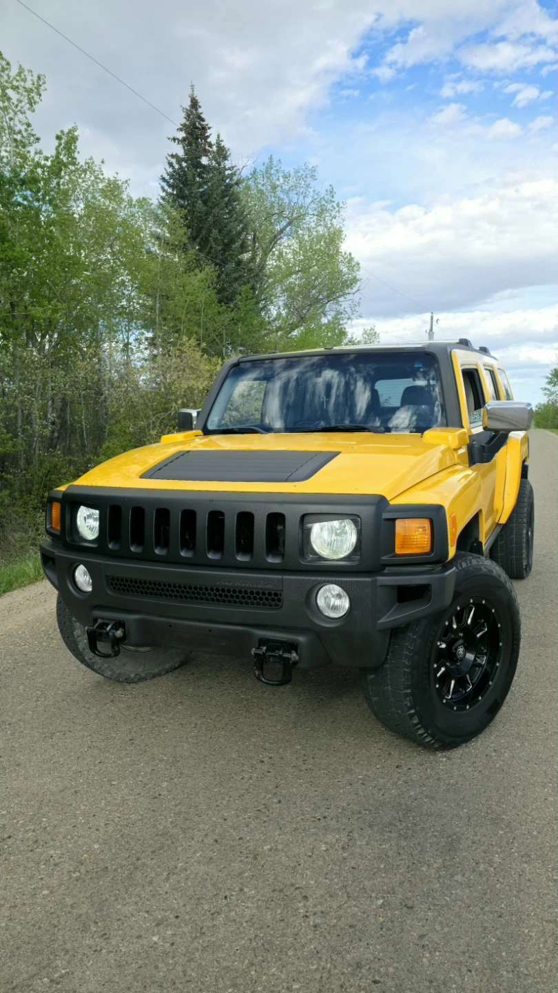 Hummer H3 - photo 2