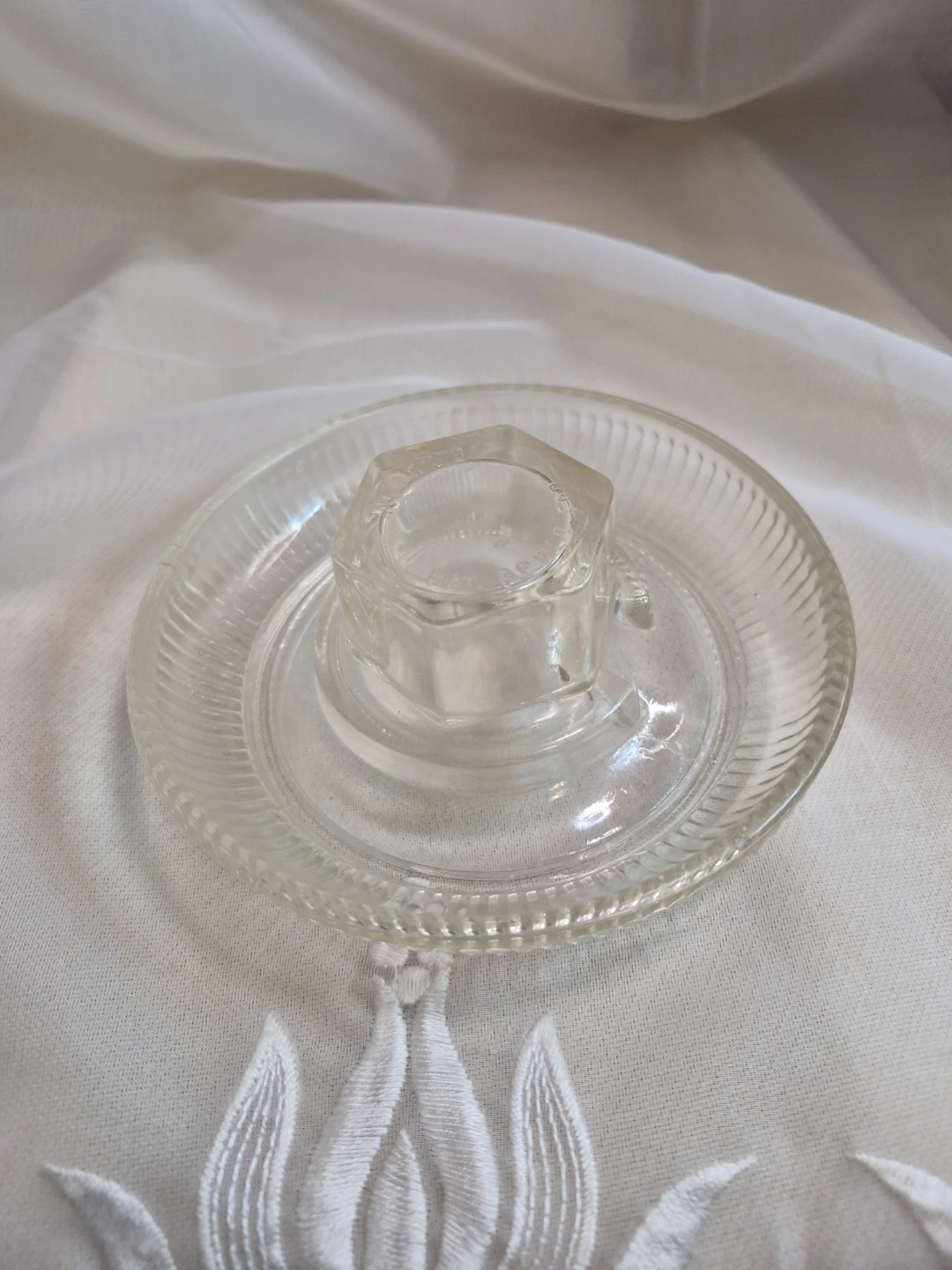 Vintage Clear 5 1/2" Round Glass Chicken Poultry Waterer - photo 4