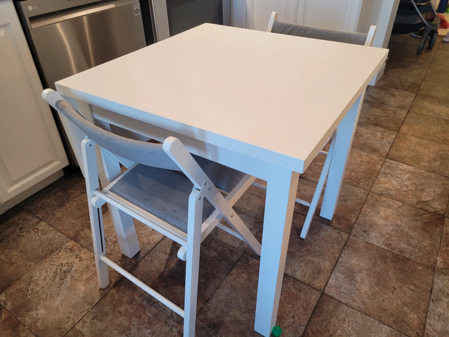Ikea drop-down table with 2 chairs