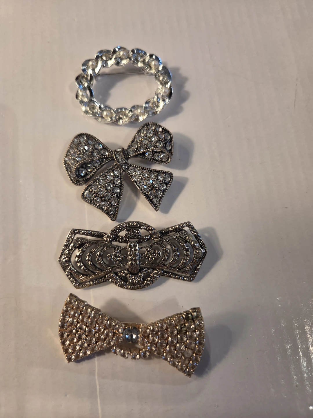 Set of 4 rhinestone brooches - photo 2