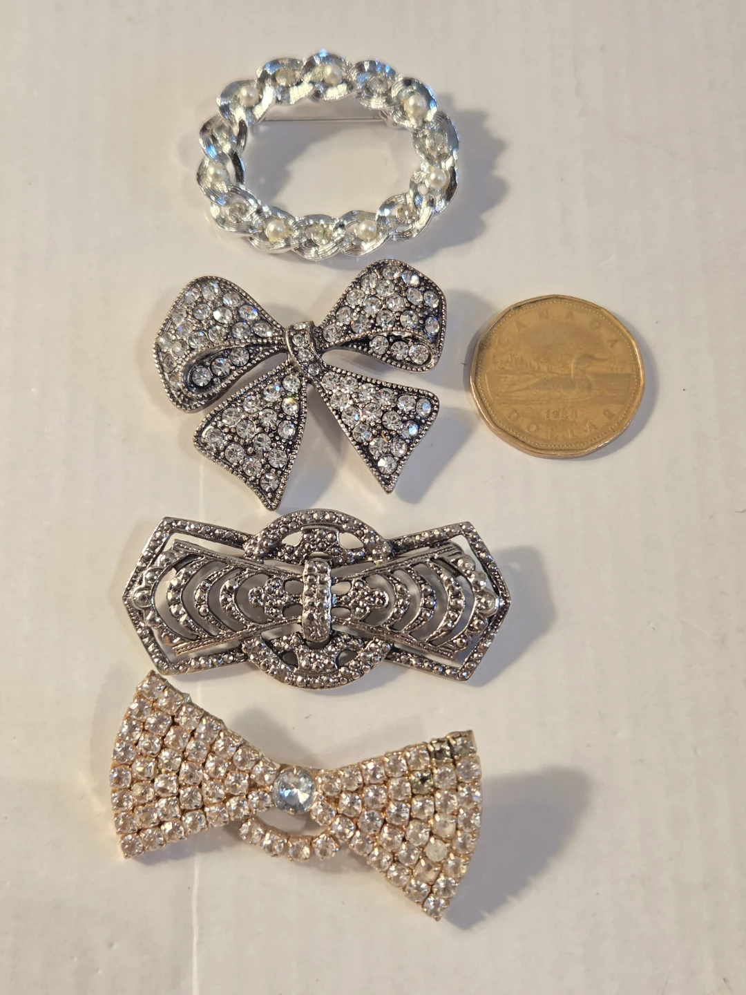 Set of 4 rhinestone brooches - photo 3