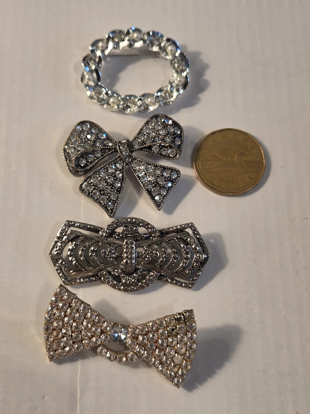 Set of 4 rhinestone brooches - photo 4