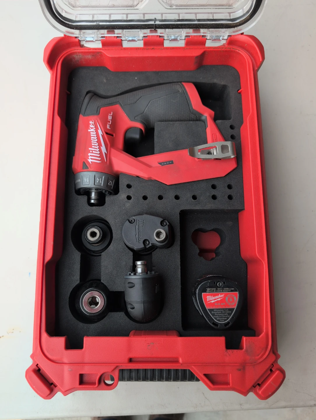 Milwaukee M12 FUEL Installation Drill Driver Kit - photo 4