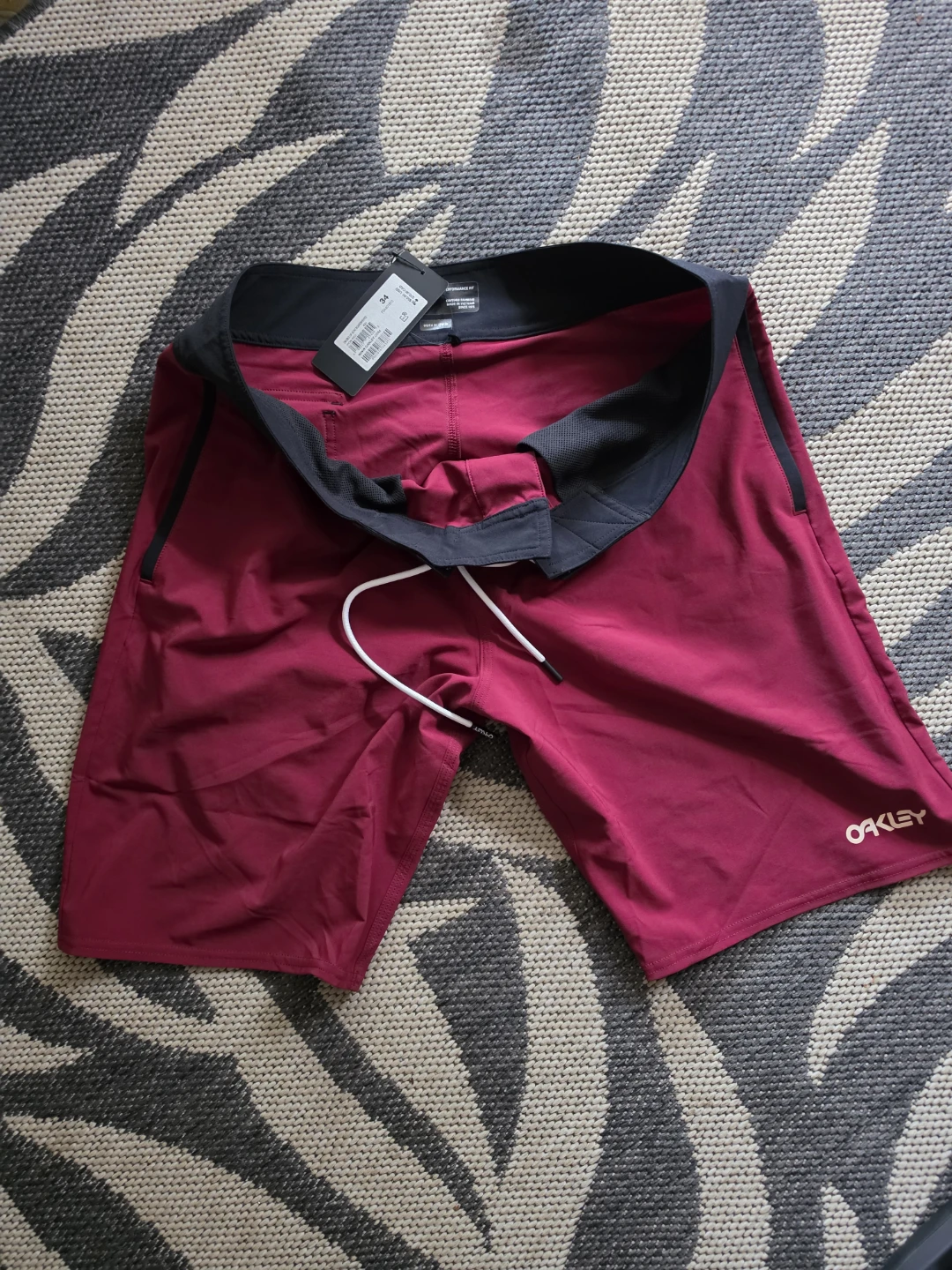 (New) Oakley Men's Board Shorts - Red-Size 34 - photo 2