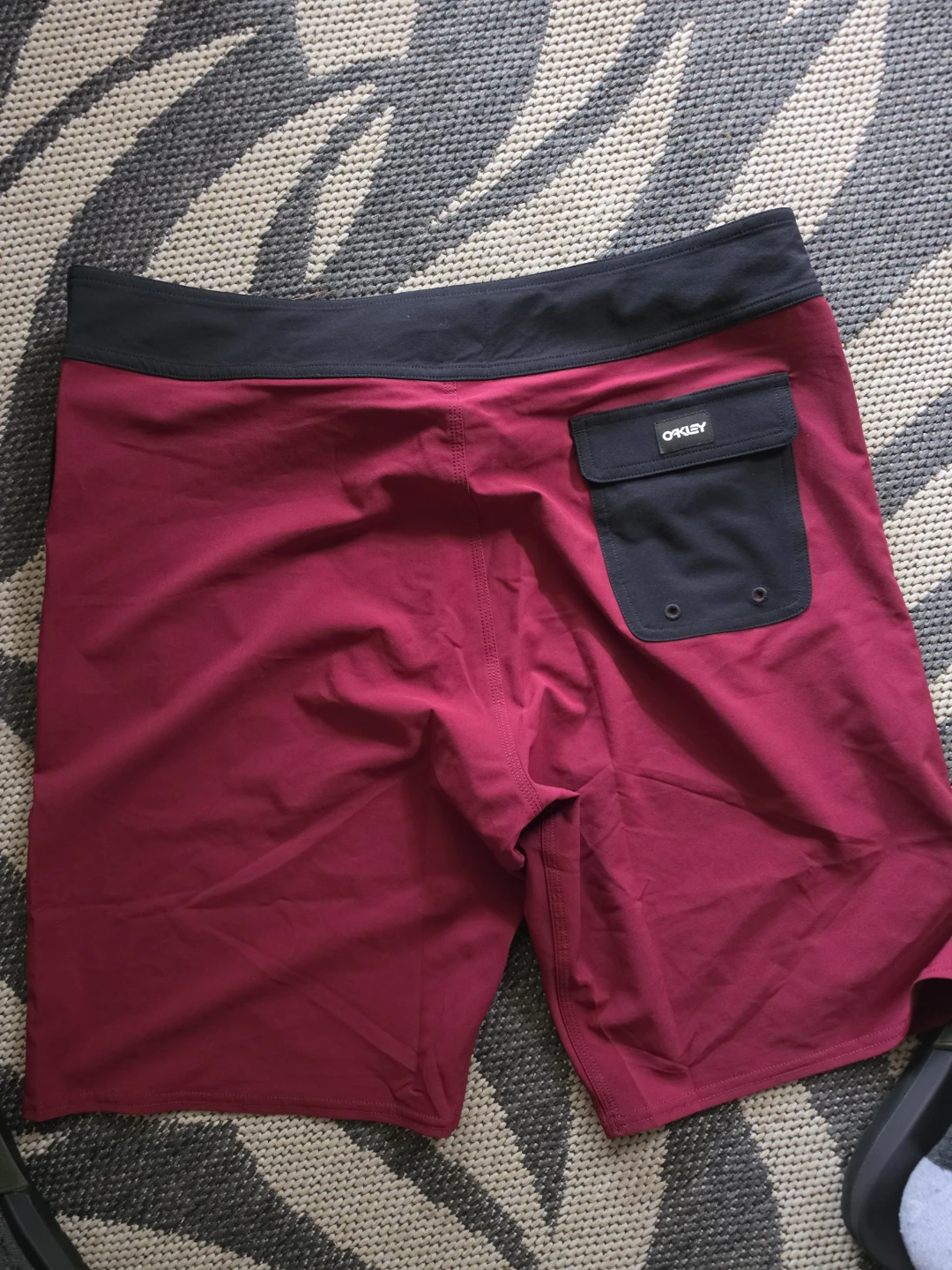 (New) Oakley Men's Board Shorts - Red-Size 34 - photo 3