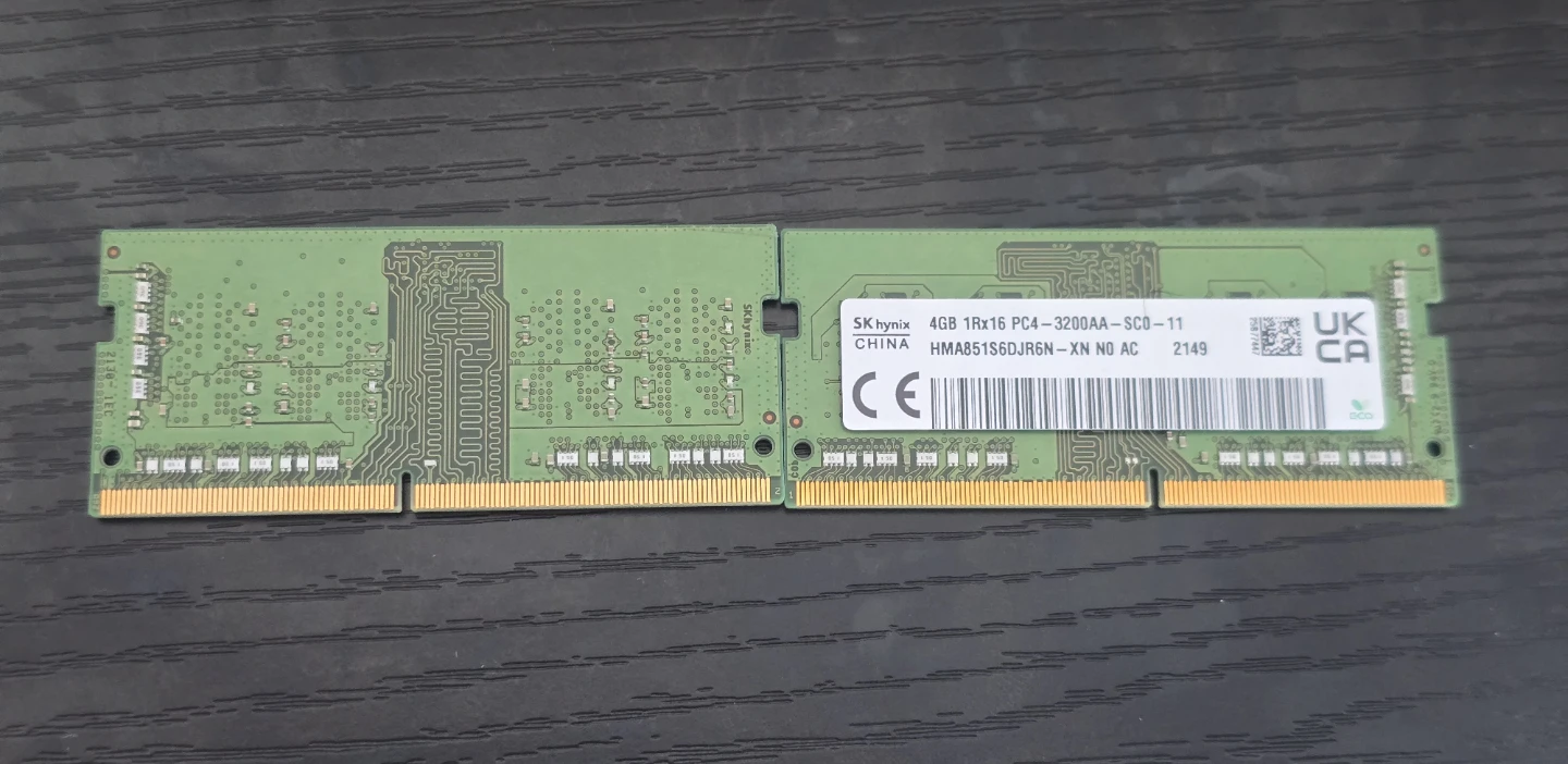 SK hynix 2 x 4GB PC4-3200AA DDR4 RAM Stick