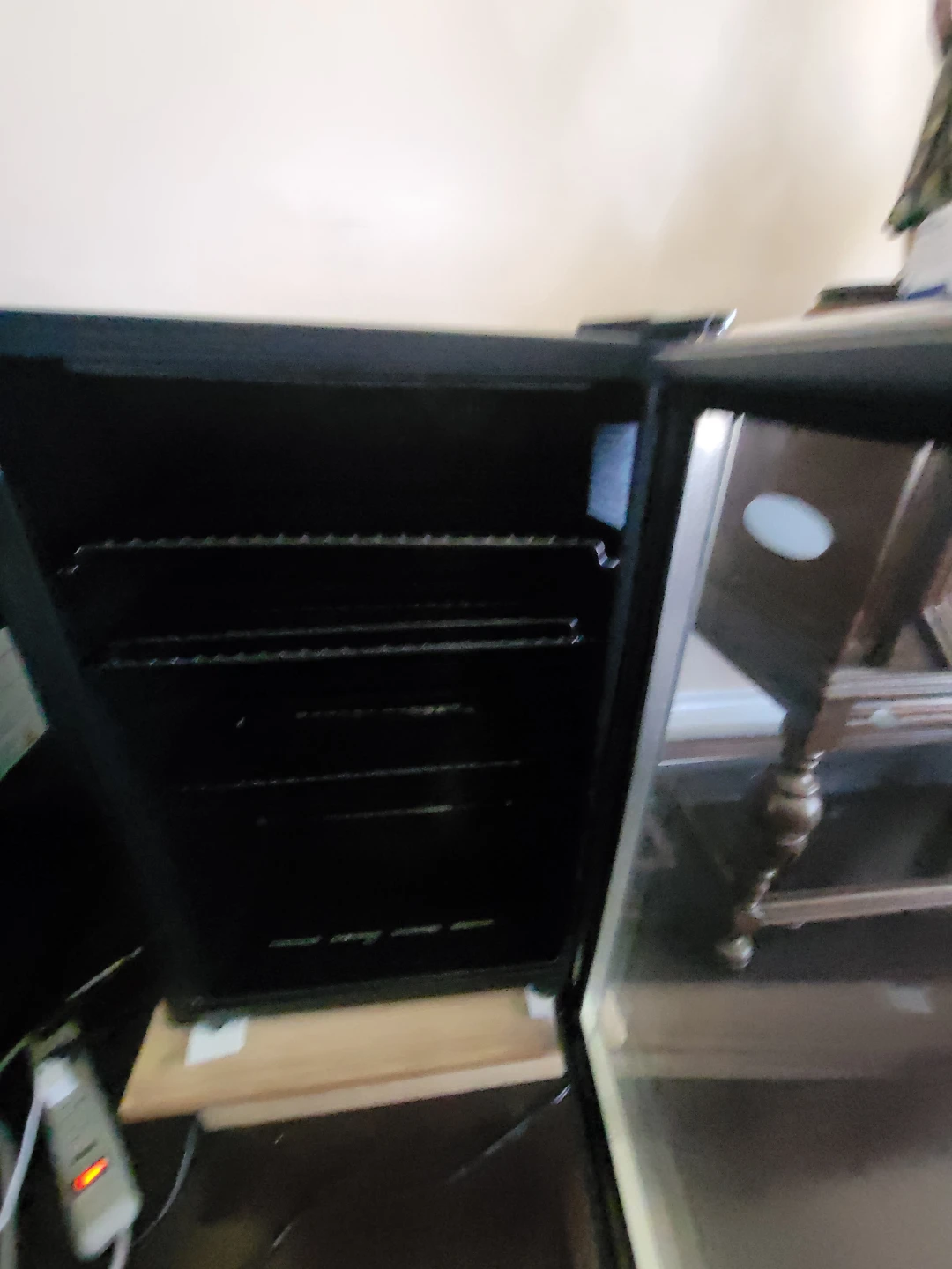 Danby Beverage Fridge - photo 2