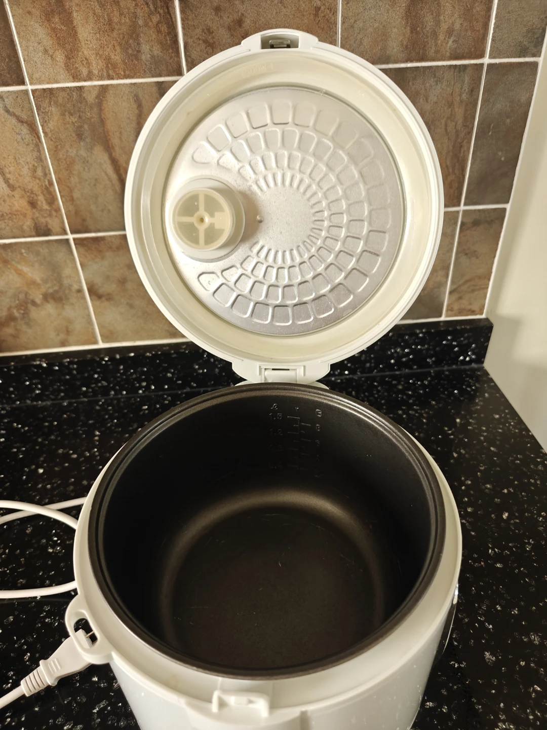 PC 8 cup rice cooker - photo 3