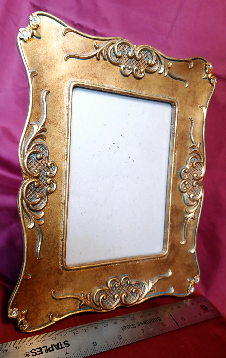 Gold ornate picture frame - photo 3