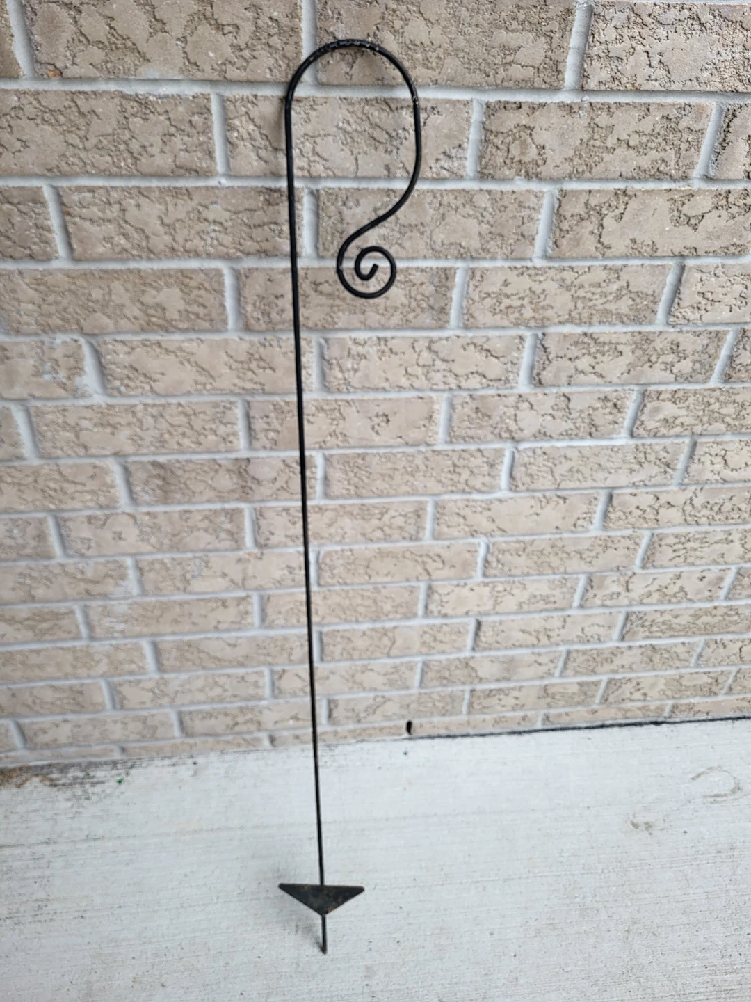 Black Metal Shepherd's Hook Plant Hanger