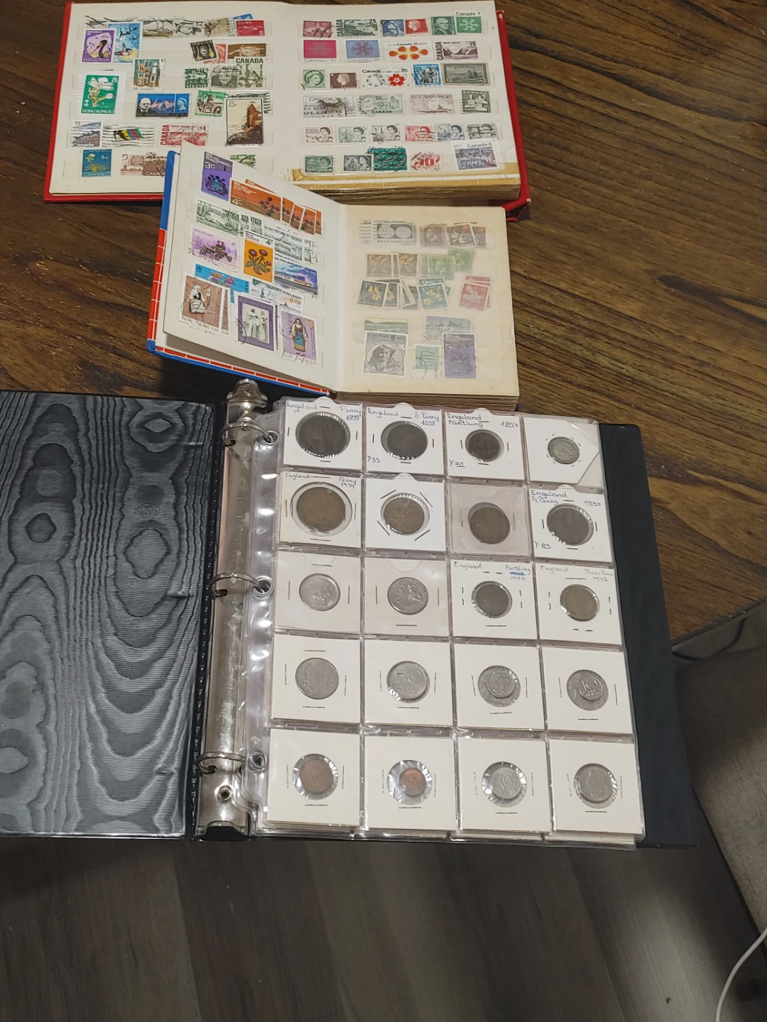 Stamp and Coin Albums - photo 2