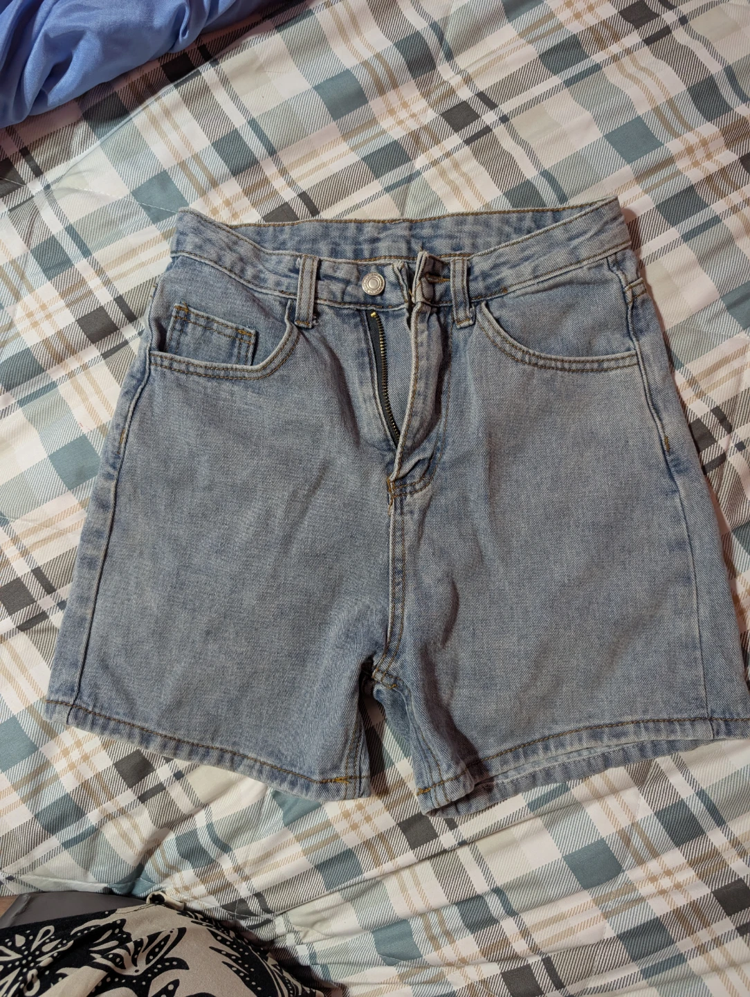 SHEIN Women's Denim Shorts - Light Wash XS