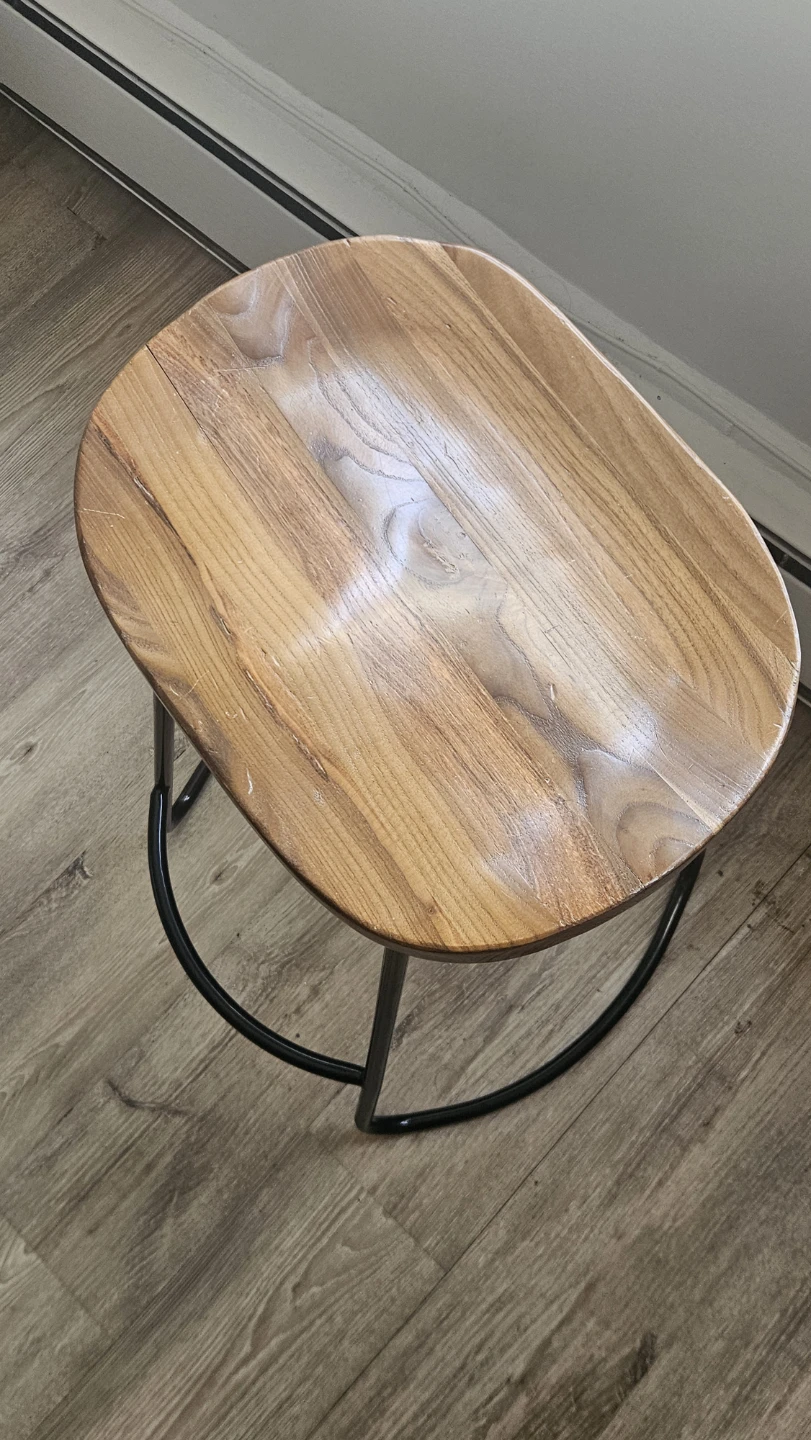 Wooden Seat Bar Stool with Black Metal Legs