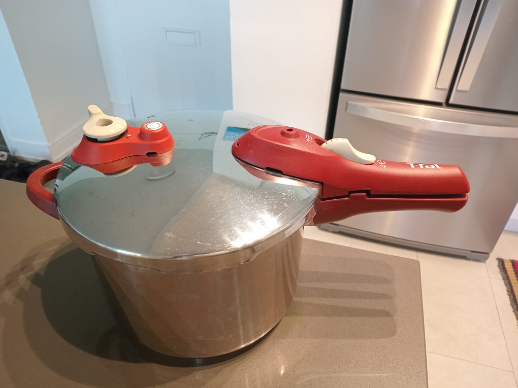 T-fal Pressure Cooker - photo 2