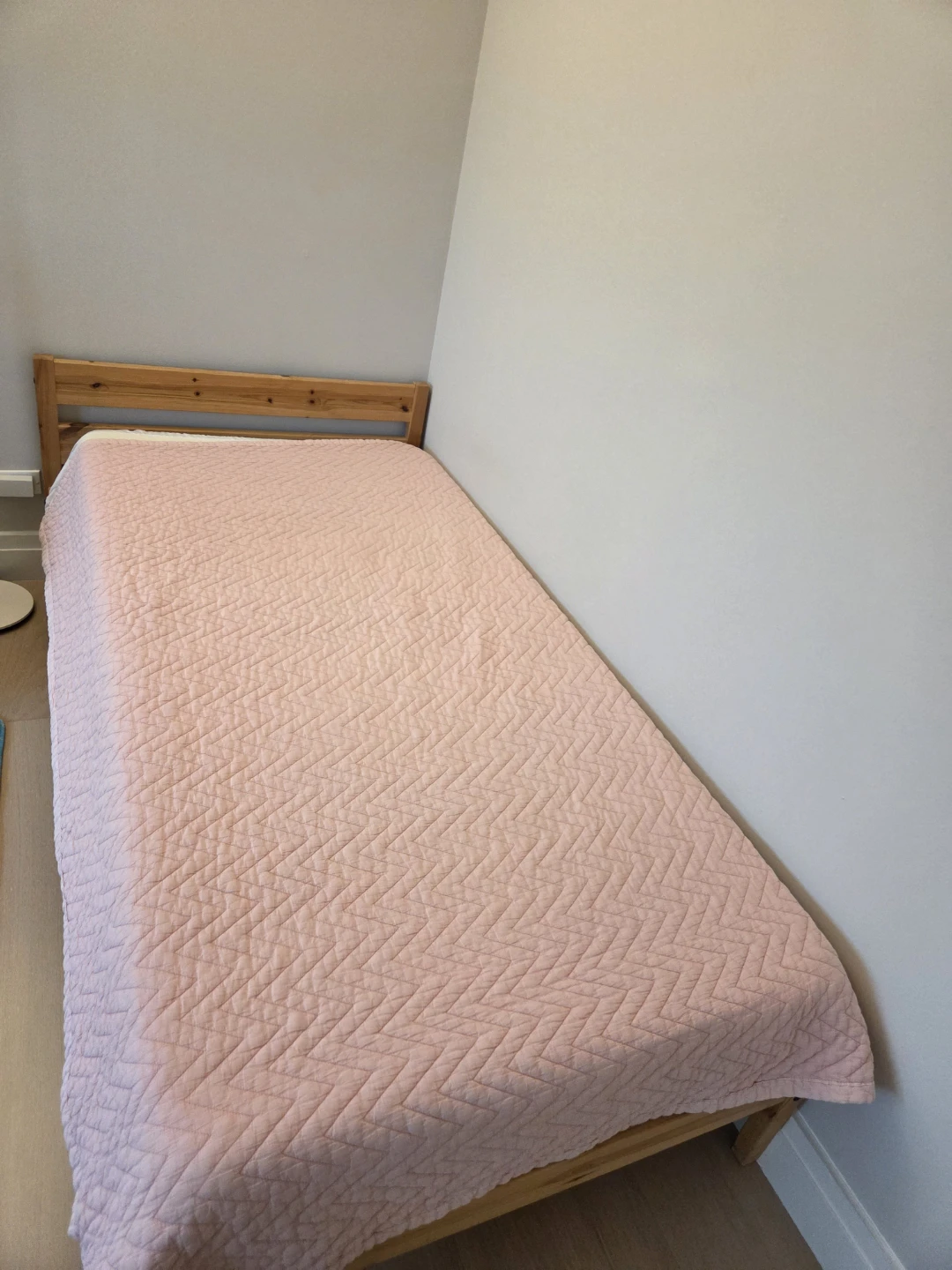 Twin size Wooden Bed Frame