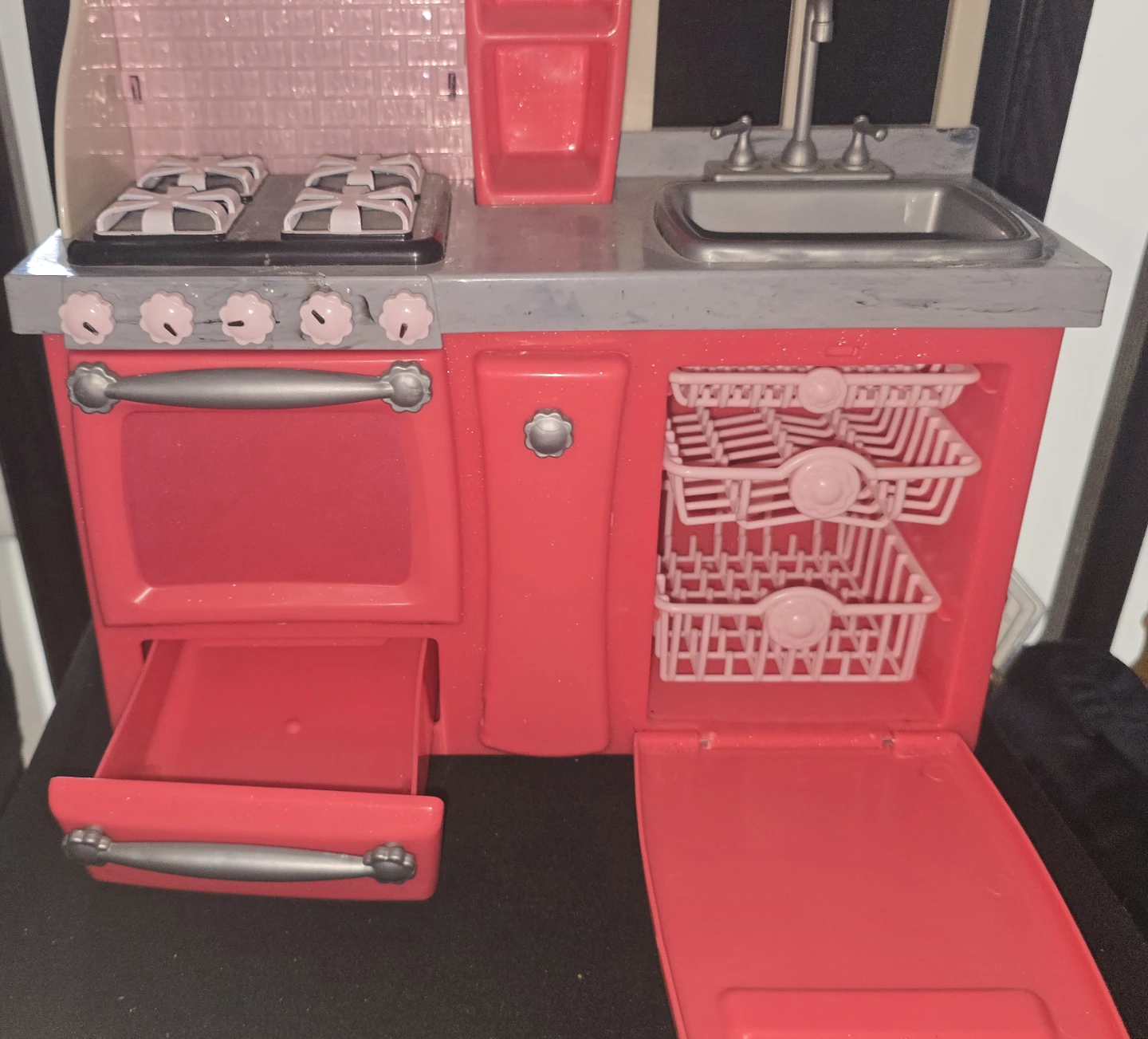 Our Generation Kitchen Set with Refrigerator, Stove, and Sink - photo 5