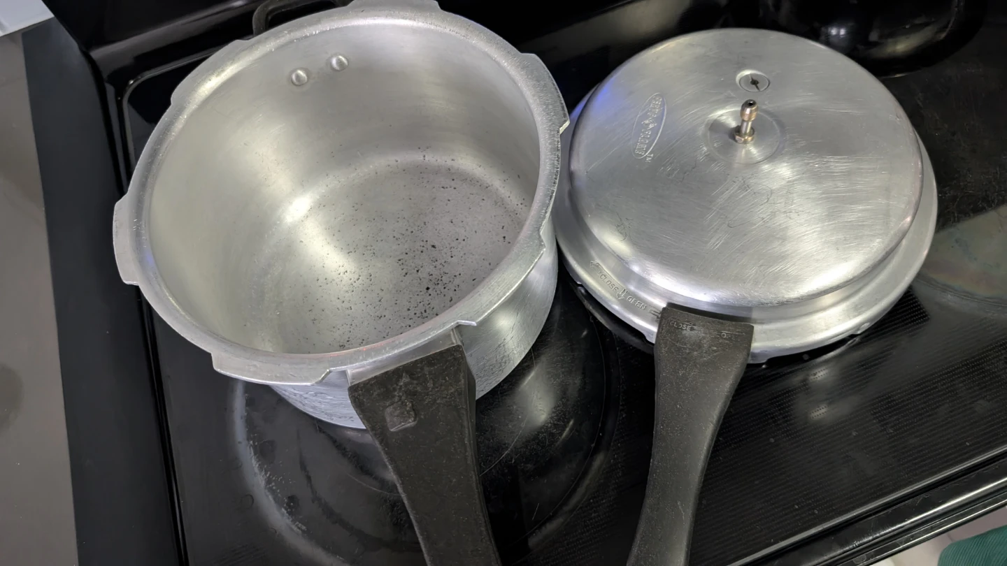 5.0 litre Aluminum Pressure Cooker - photo 3