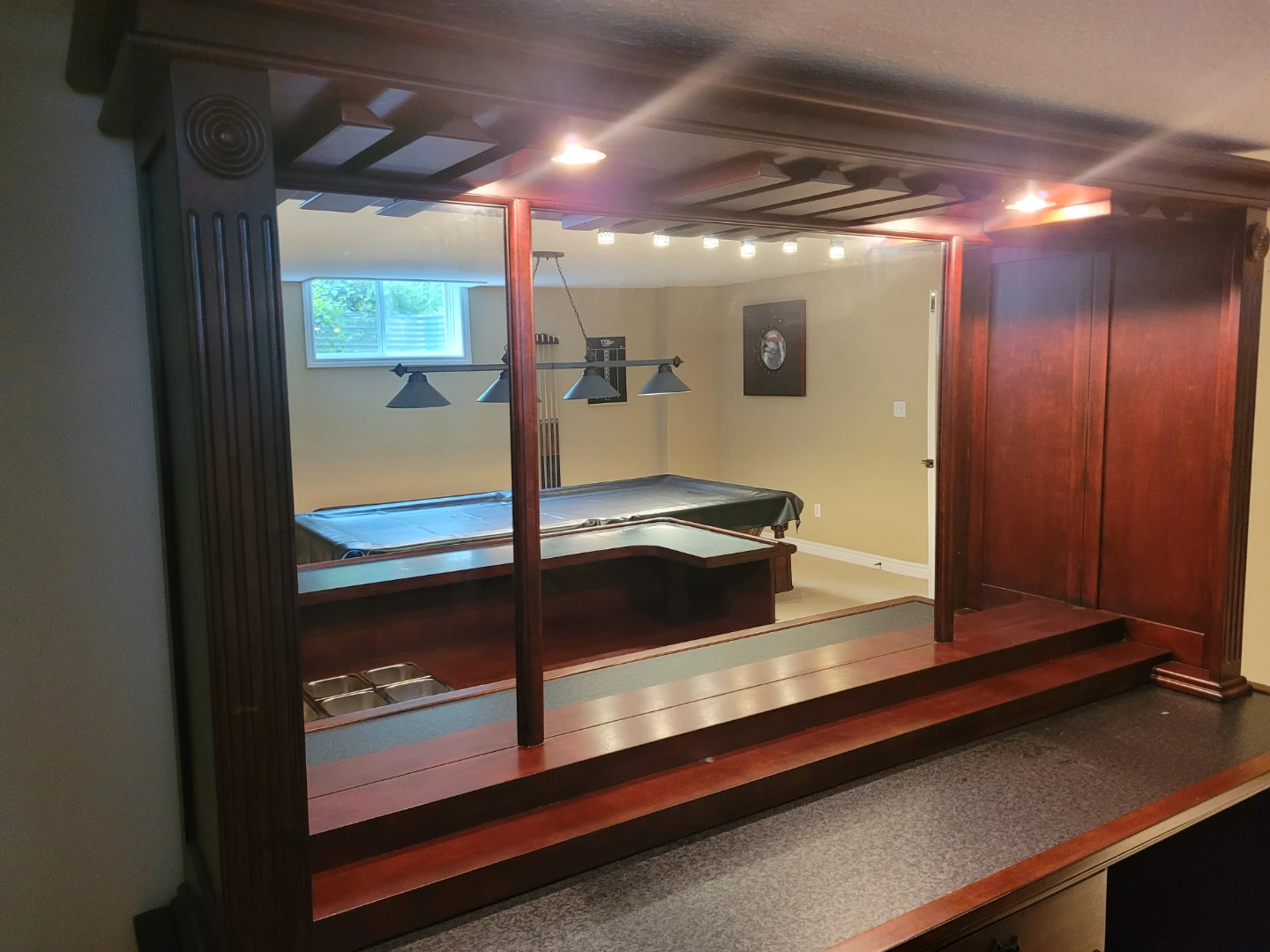 Wooden Bar with Mirror and Lights - photo 3
