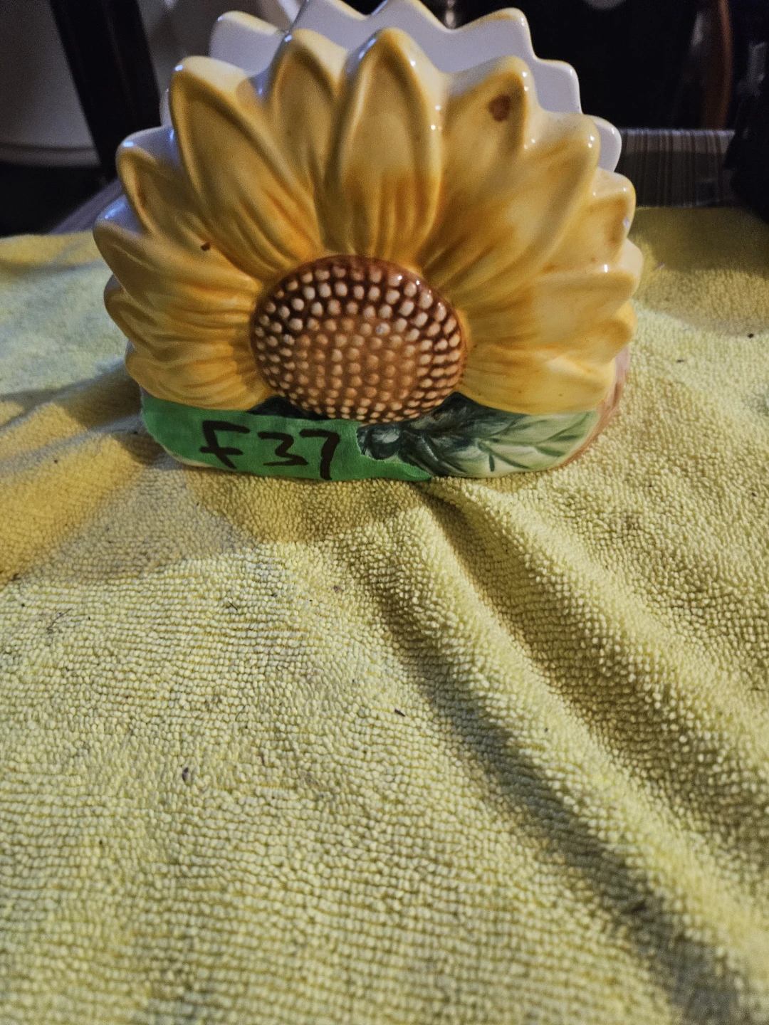 Sunflower Napkin Holder - photo 2