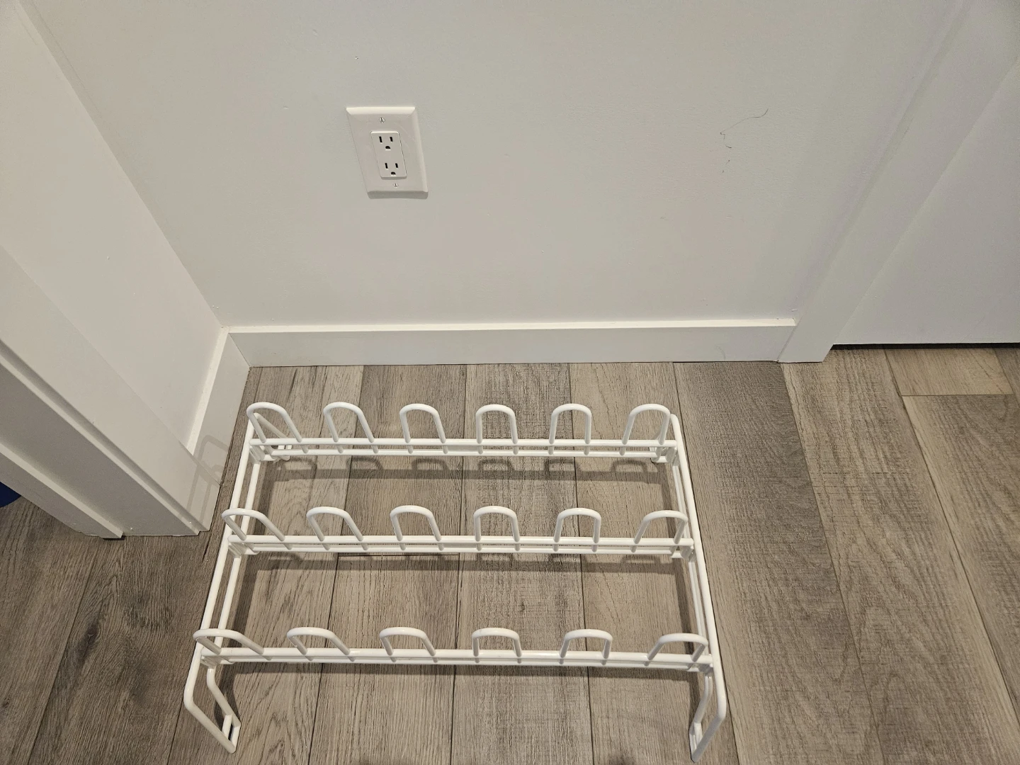 Shoe rack white color $5 like new