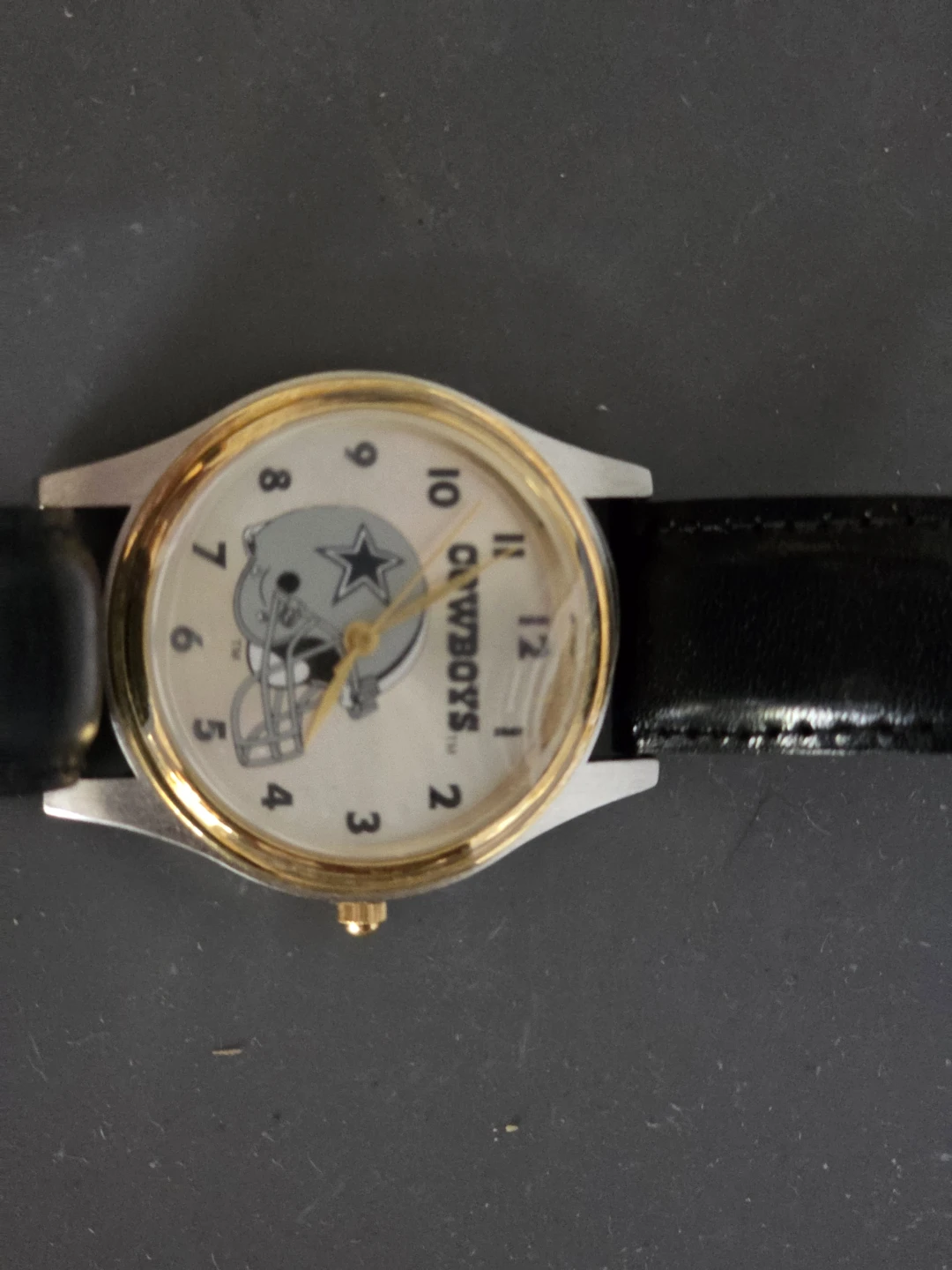 Vintage Dallas Cowboys NFL Quartz Watch w/ Original NFL Box - photo 2