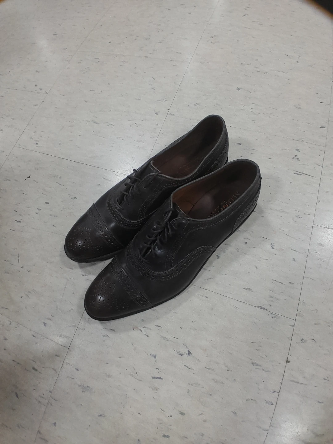 Allen Edmonds Men's Wingtip Oxford Dress Shoes Men's Size 11