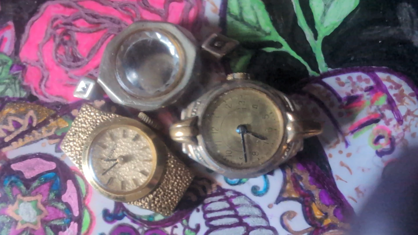 Assorted Vintage Women's Watches - photo 4