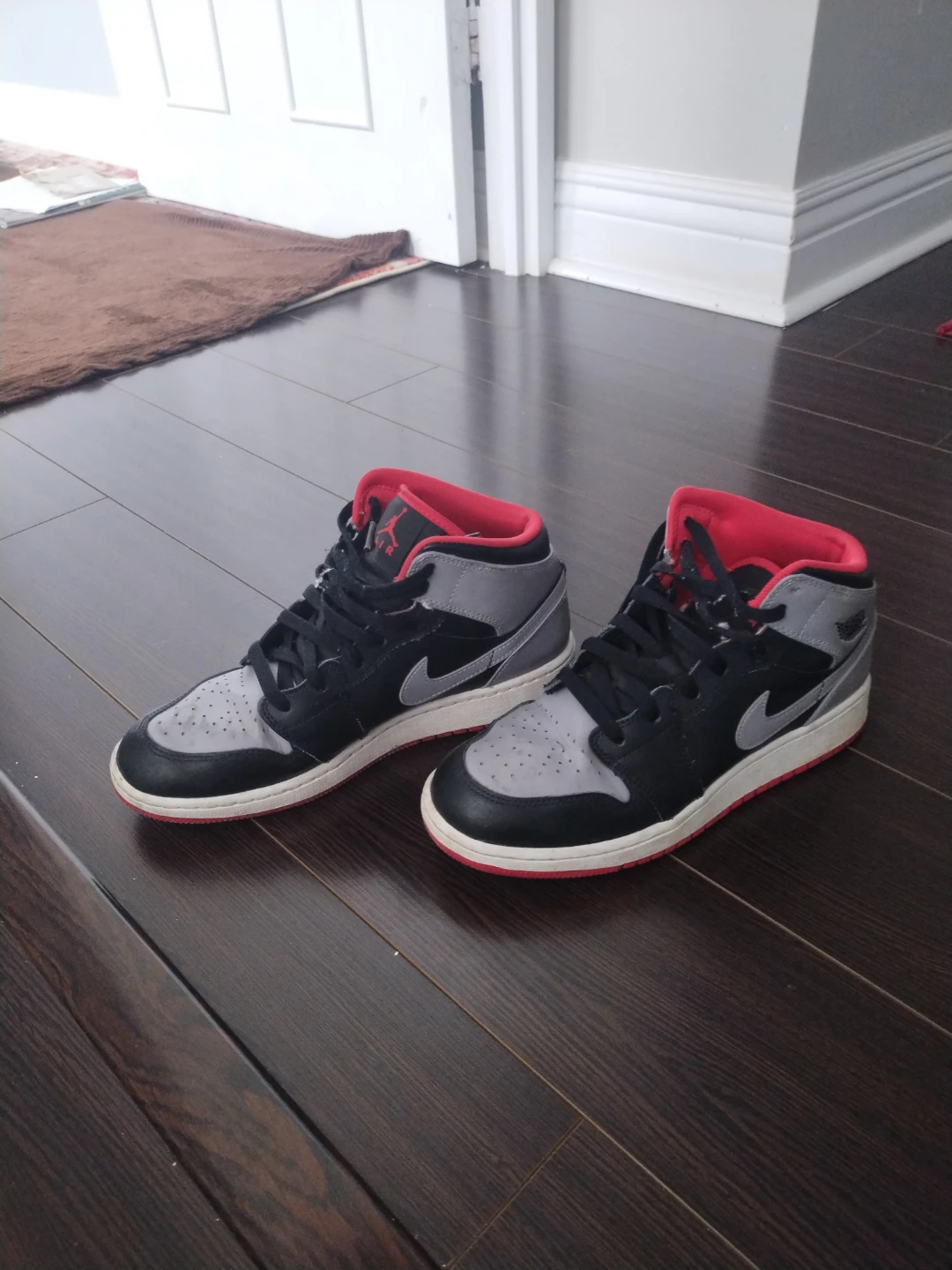 Air Jordan 1 Mid Sneakers - photo 2