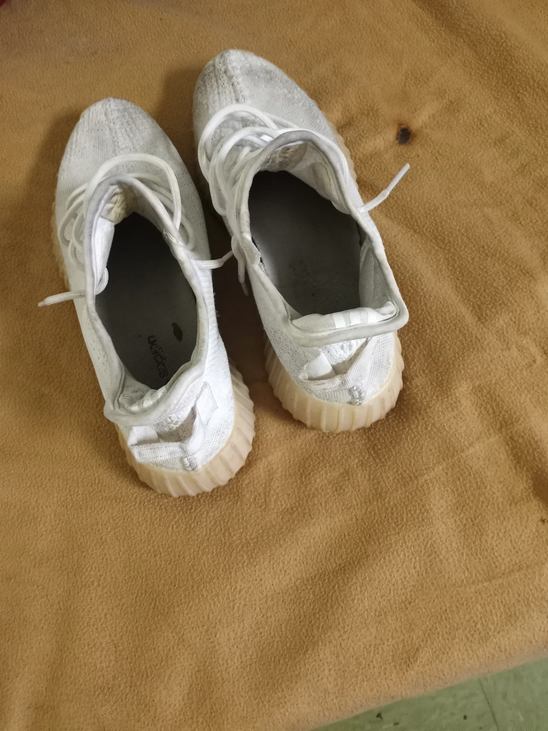 Adidas Yeezy Boost 350 V2 White Sneakers - photo 2