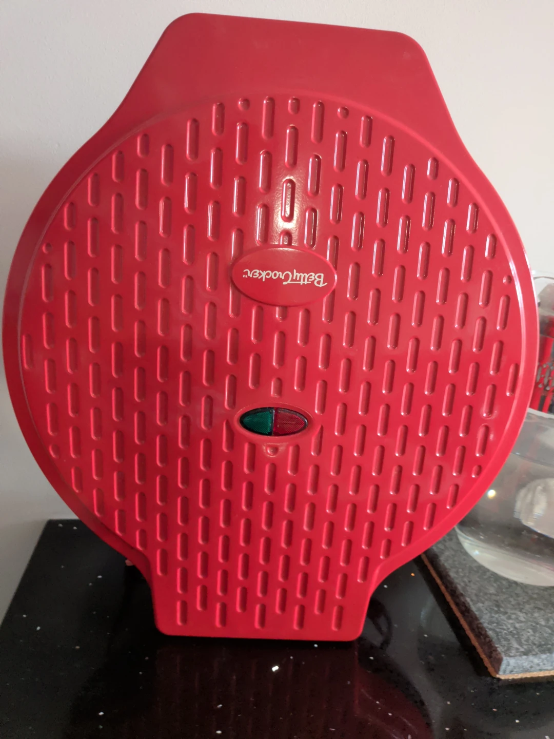 Betty Crocker Red Pizza Maker & More - photo 4
