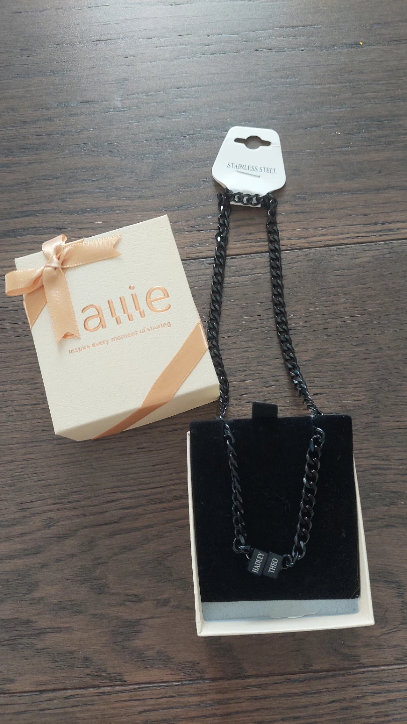 Allie Stainless Steel Necklace with Custom Names