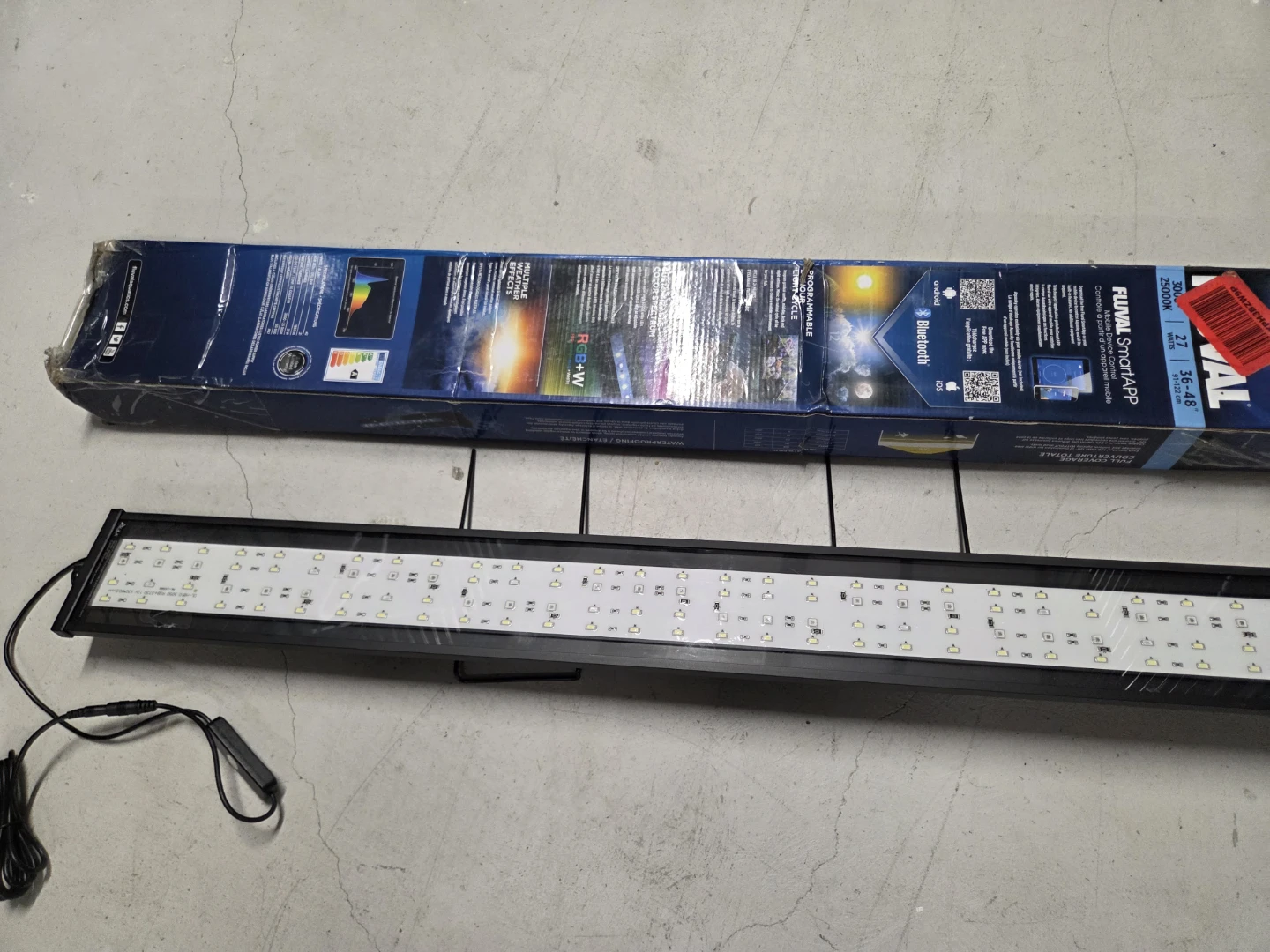 Fluval Smart App LED Aquarium Light 27" 36-48"