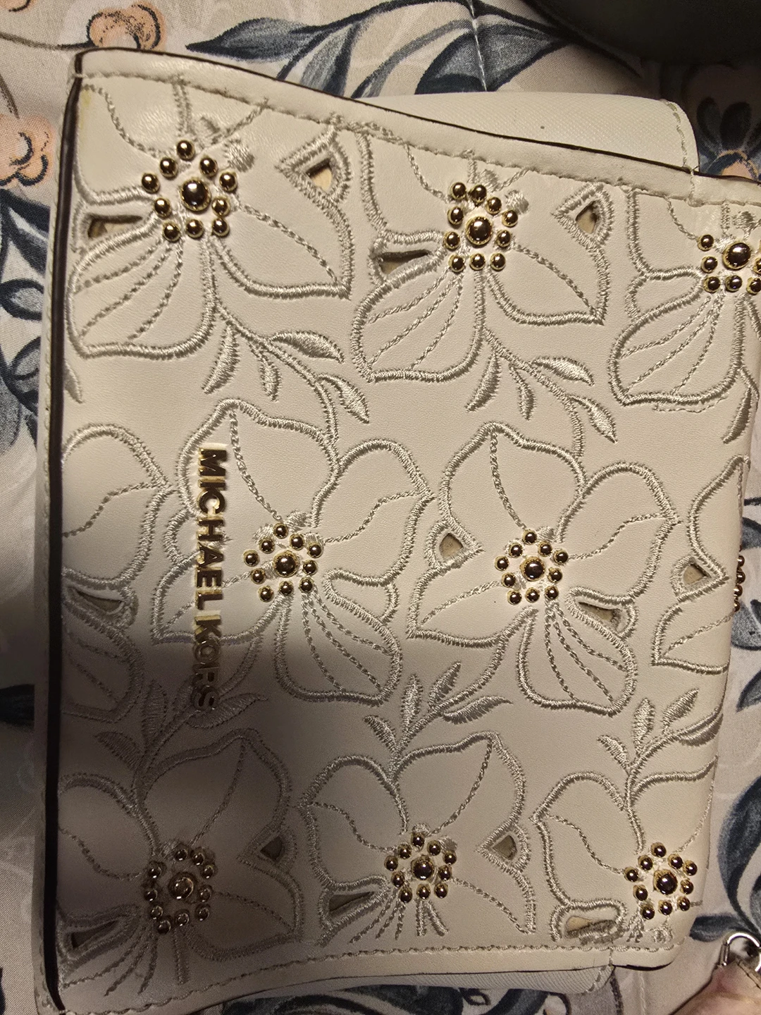 Michael Kors White Floral Clutch Wallet
