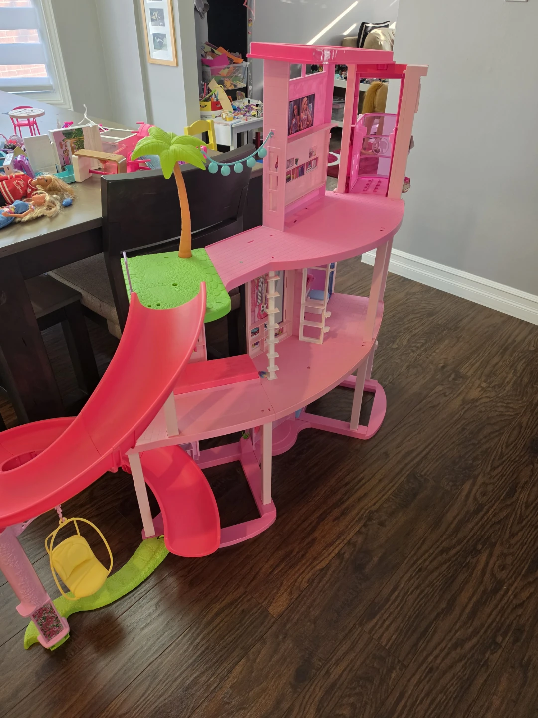 Barbie Dreamhouse Playset with Accessories - photo 2