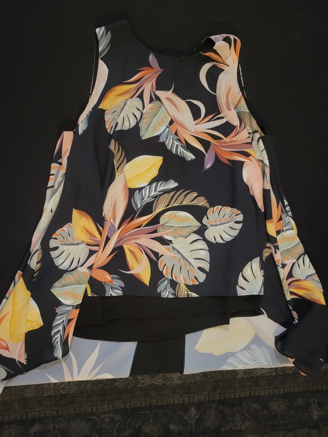 Women's Tropical Print Sleeveless Top