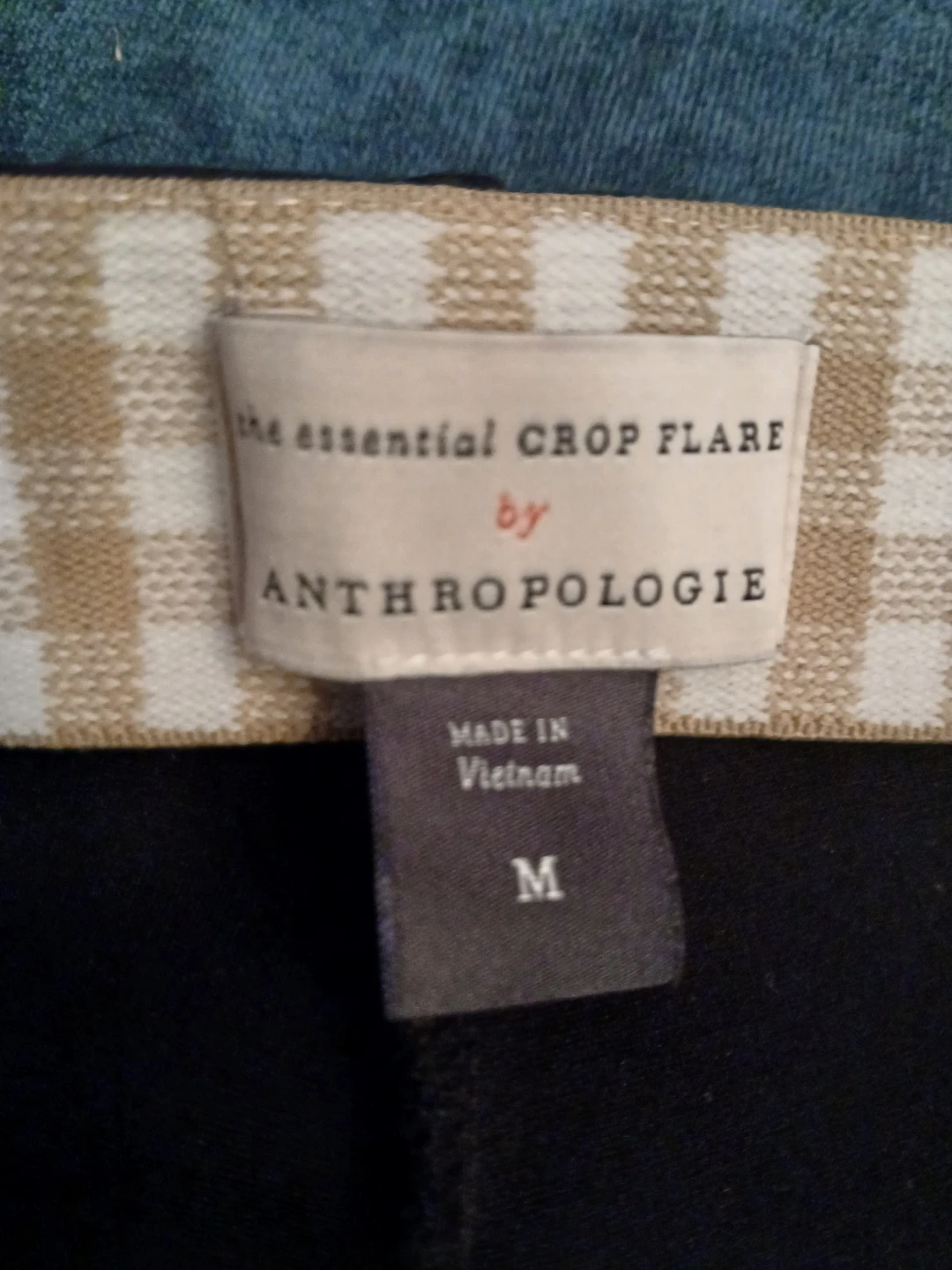 Anthropologie Essential Crop Flare Pants - Black - Size M - photo 4