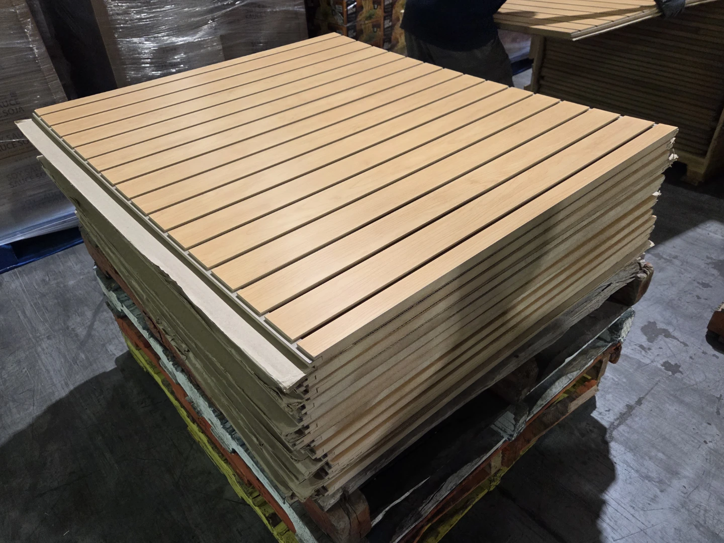 Wood slat panels for display or shelving - photo 2