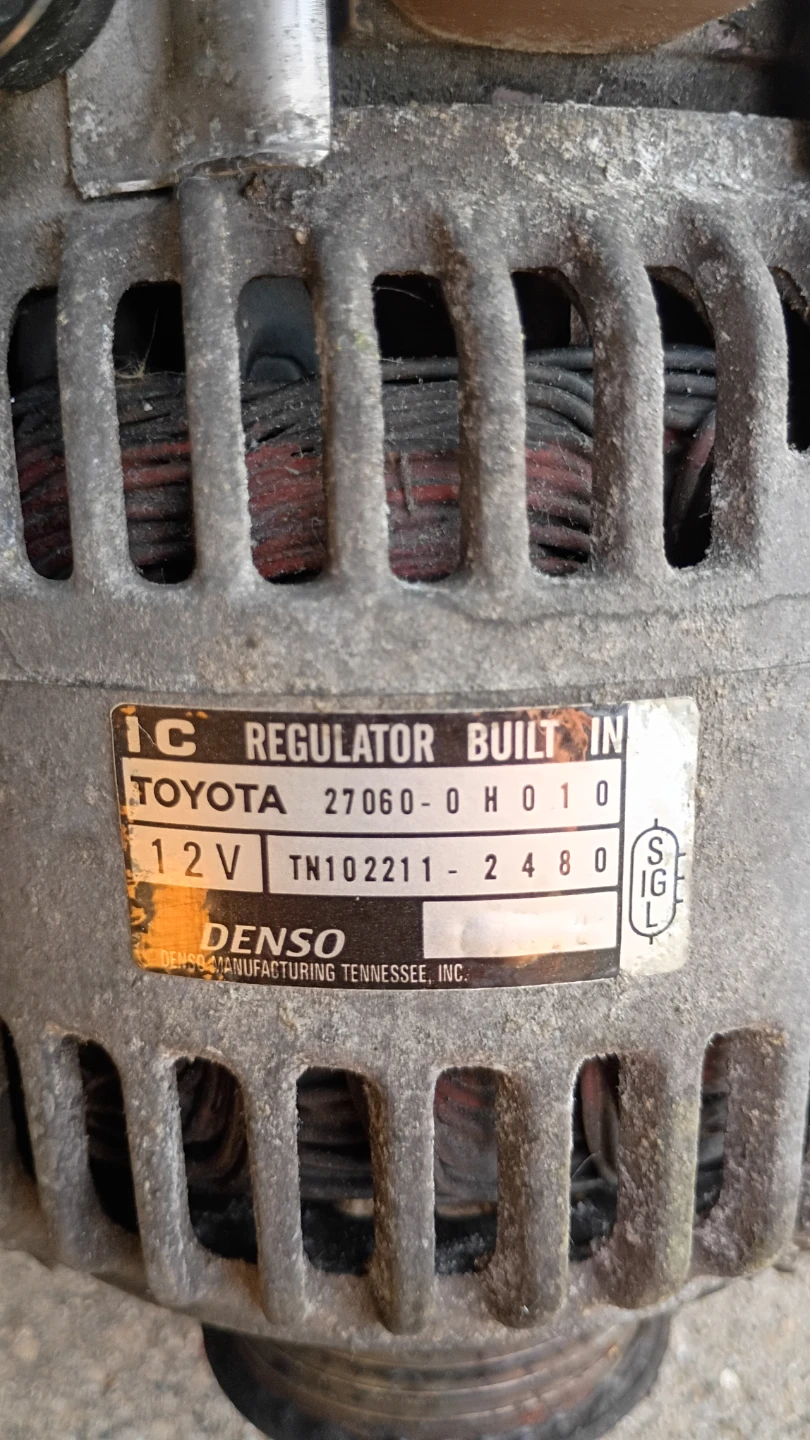 Toyota Denso Alternator 12V - photo 4