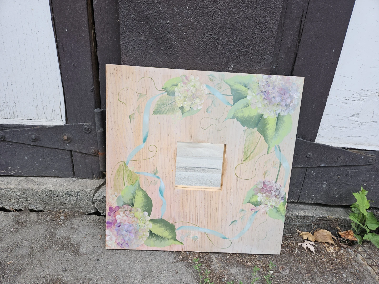 Hand-painted Wooden Mirror with Hydrangeas - photo 2