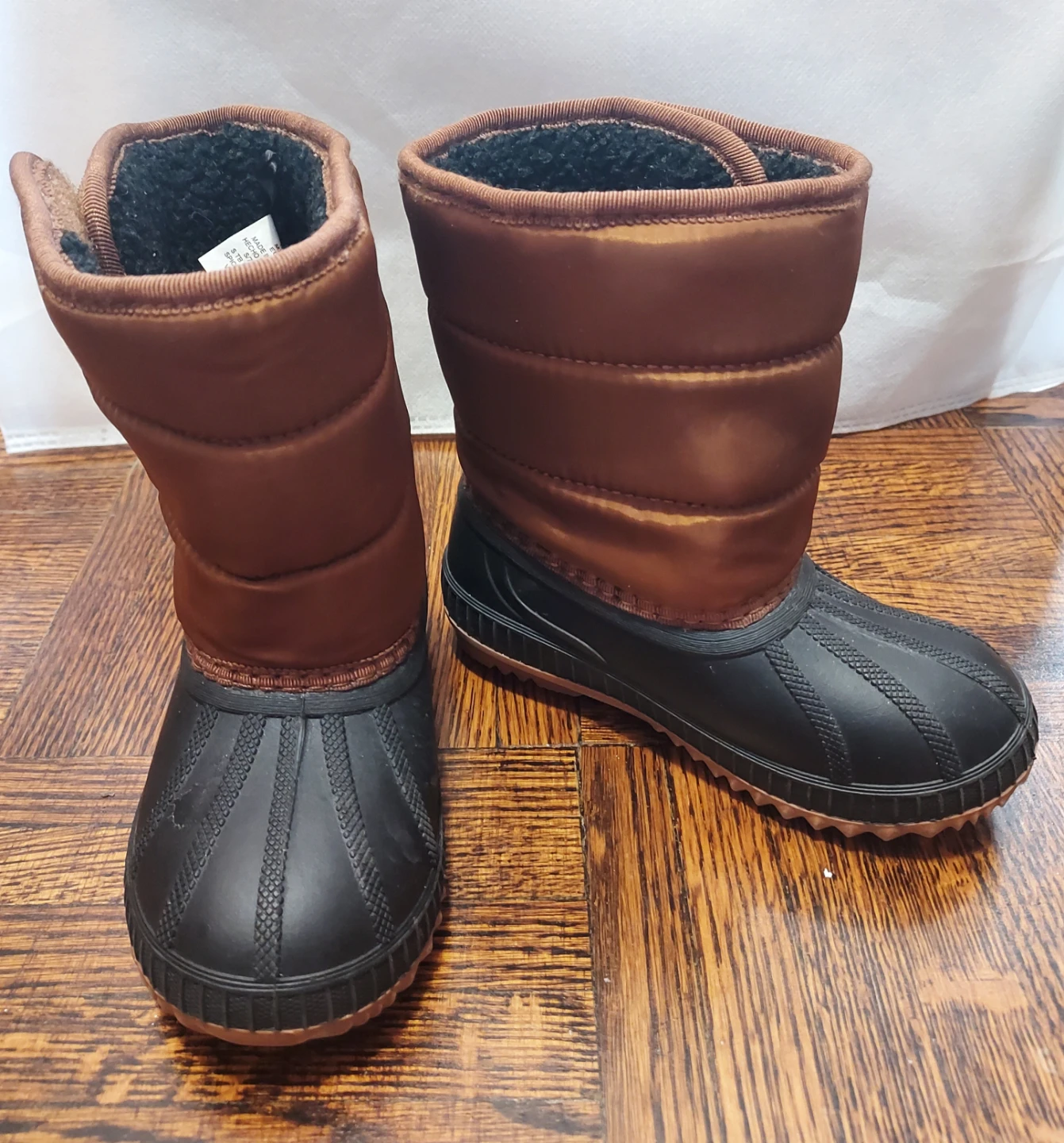 Old Navy Toddler Duck Boots - Size US 8