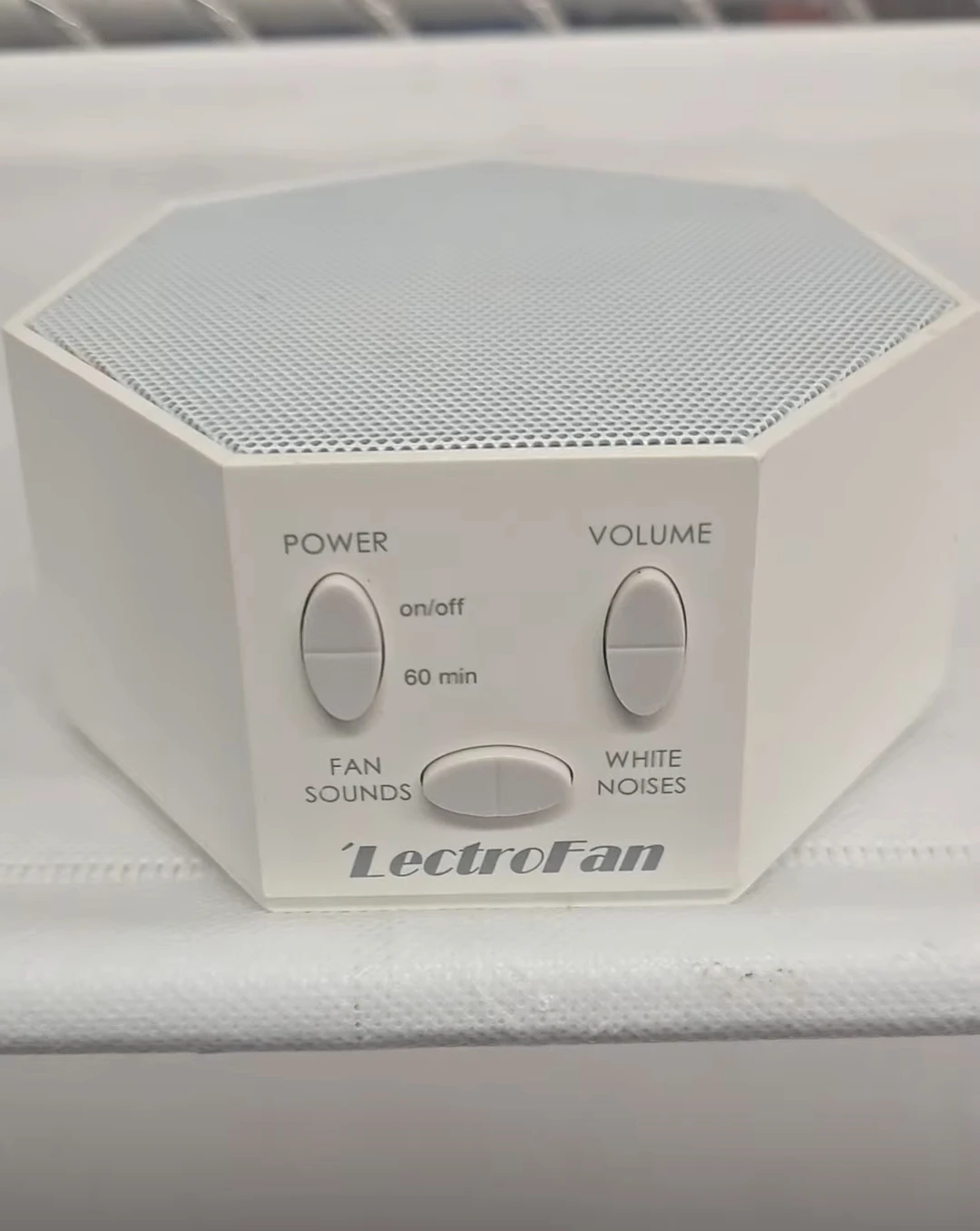LectroFan Classic White Noise Sound Machine Model ASM1007 - photo 4