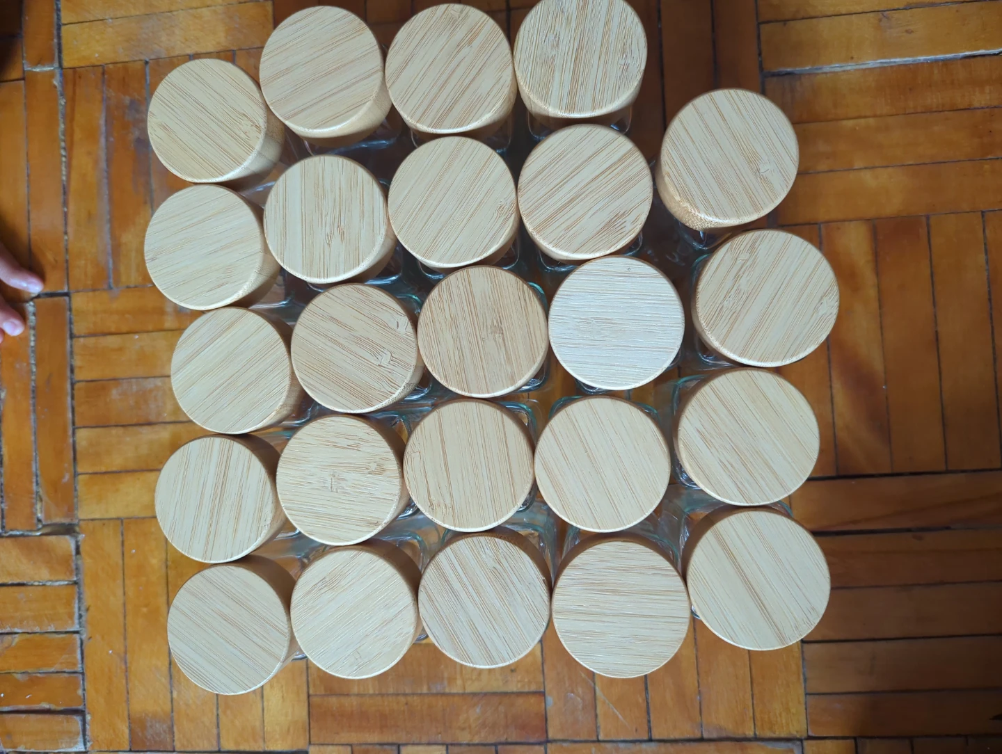 Set of 24 Glass Spice Jars with Bamboo Lids Brand New!! - photo 3